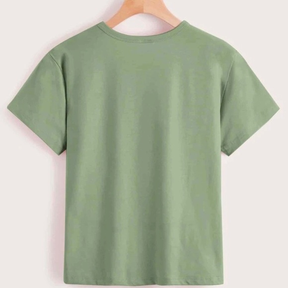 SHEIN medium tee - Picture 2 of 3